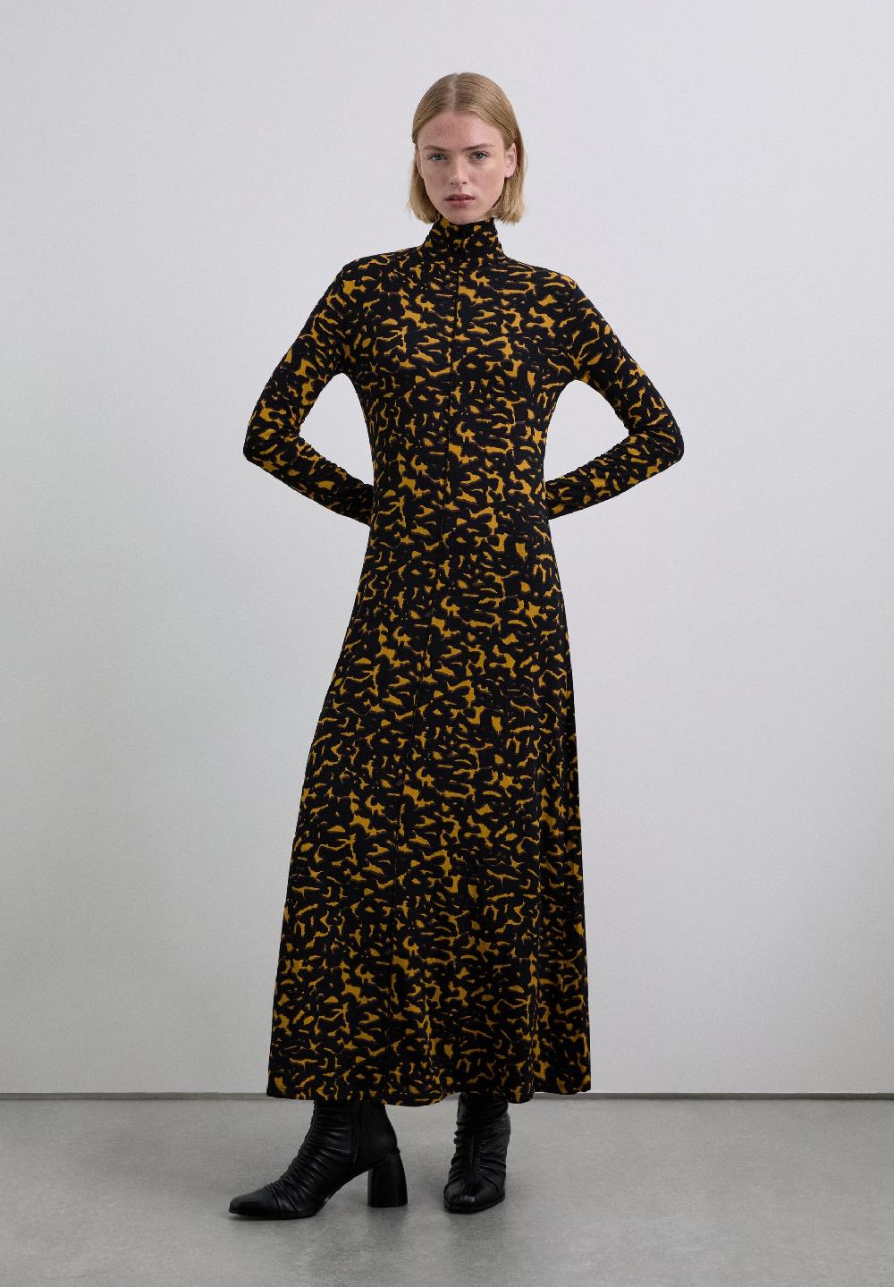 Scalpers SCJERSEY OVERLOCK P DRESS MUSTARD