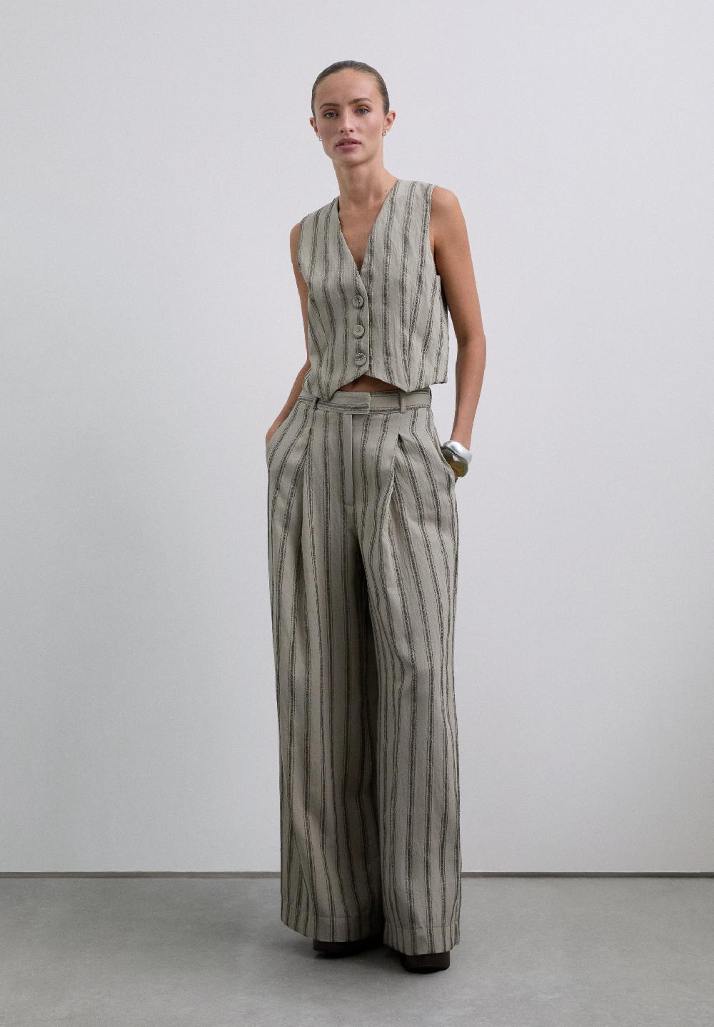 scalpers STRIPED CULOTTES WITH DARTS OFF WHITE