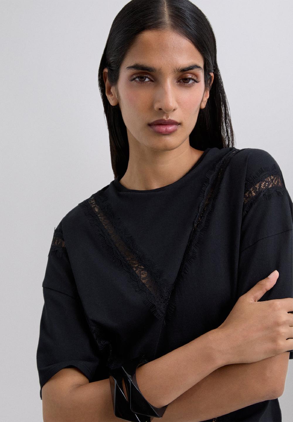 Scalpers T-SHIRT WITH LACE DETAIL BLACK