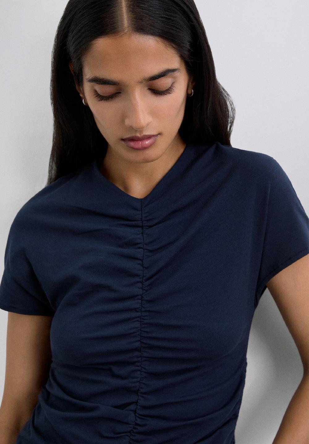scalpers TOP WITH GATHERED DETAIL NAVY