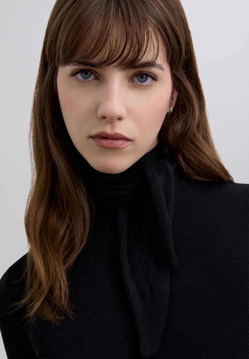 Scalpers TURN-DOWN COLLAR T-SHIRT WITH TIE BLACK