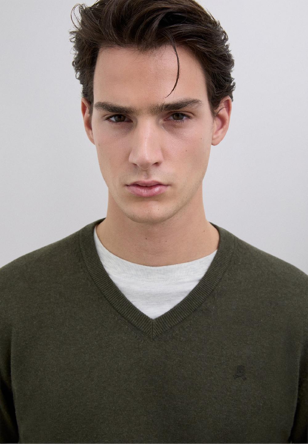 Scalpers V-NECK SKULL SWEATER KHAKI