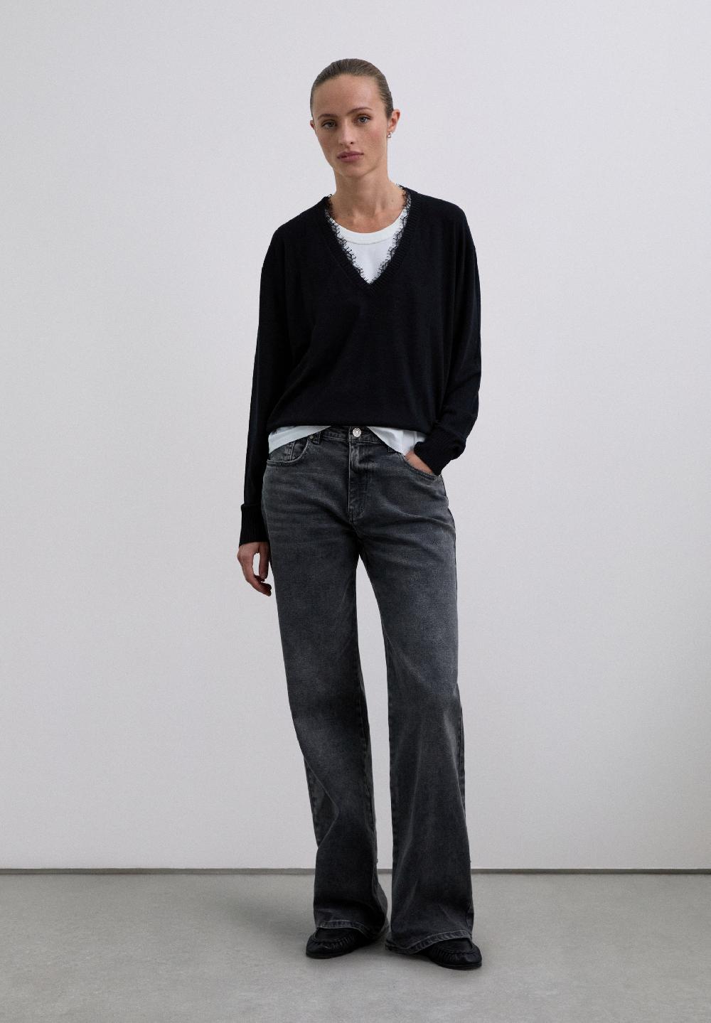 Scalpers V-NECK SWEATER WITH LACE BLACK