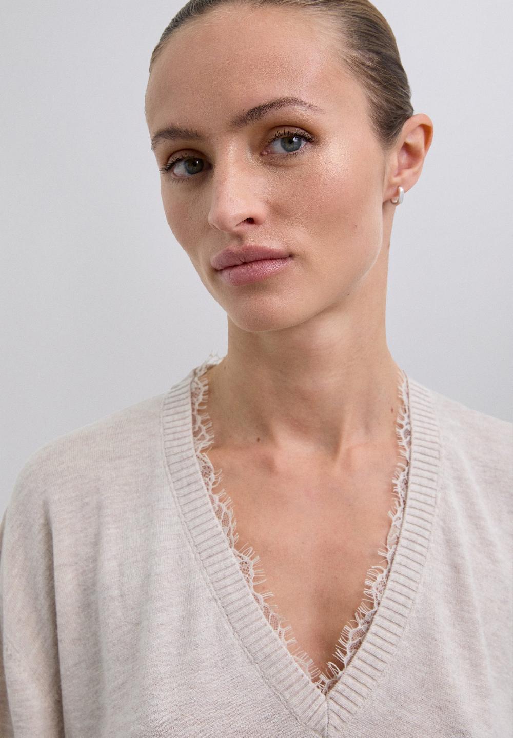 Scalpers V-NECK SWEATER WITH LACE NATURAL