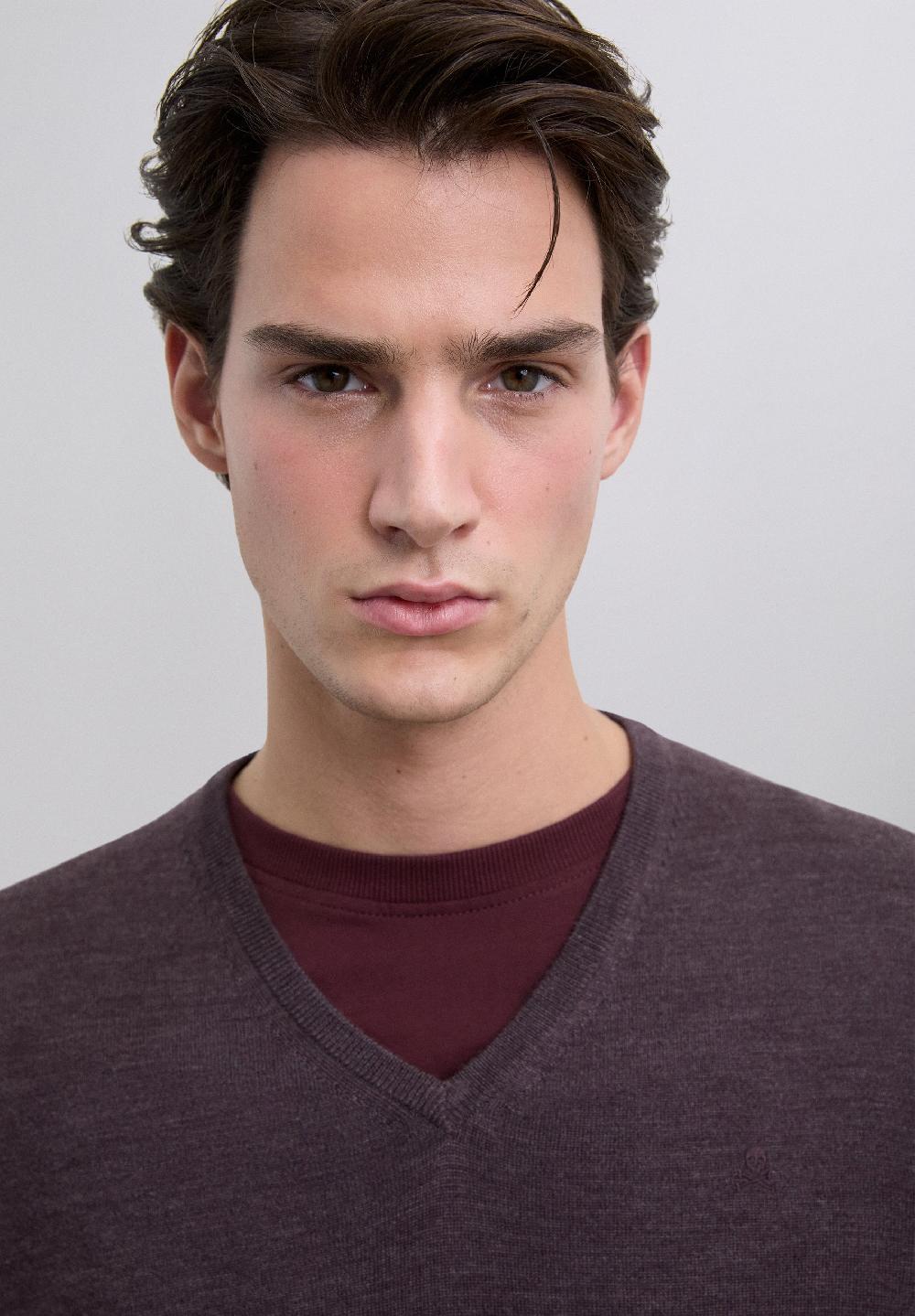 Scalpers V-NECK WOOL SWEATER WITH SKULL BURGUNDY