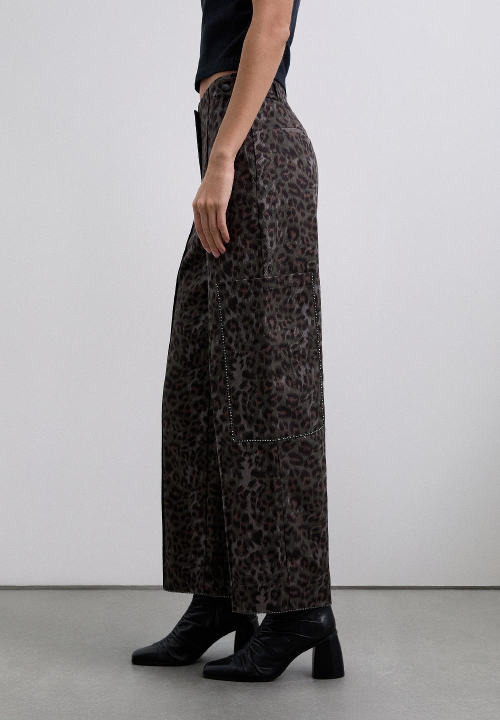 Scalpers STRAIGHT ANIMAL PRINT TROUSERS ANIMAL PRINT