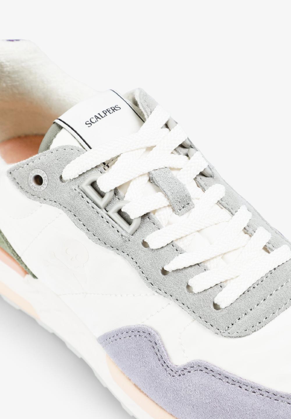 Scalpers SUEDE SNEAKERS WITH SKULL OFF WHITE/PURPLE