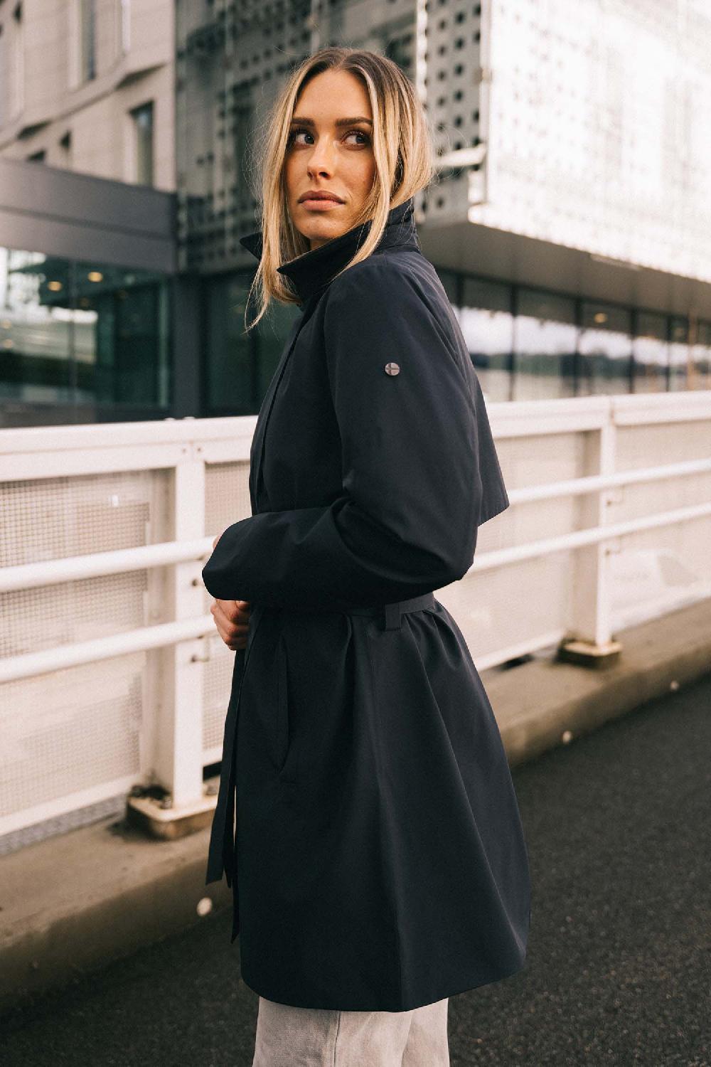 Scandinavian Edition Midway — Midnight Blue