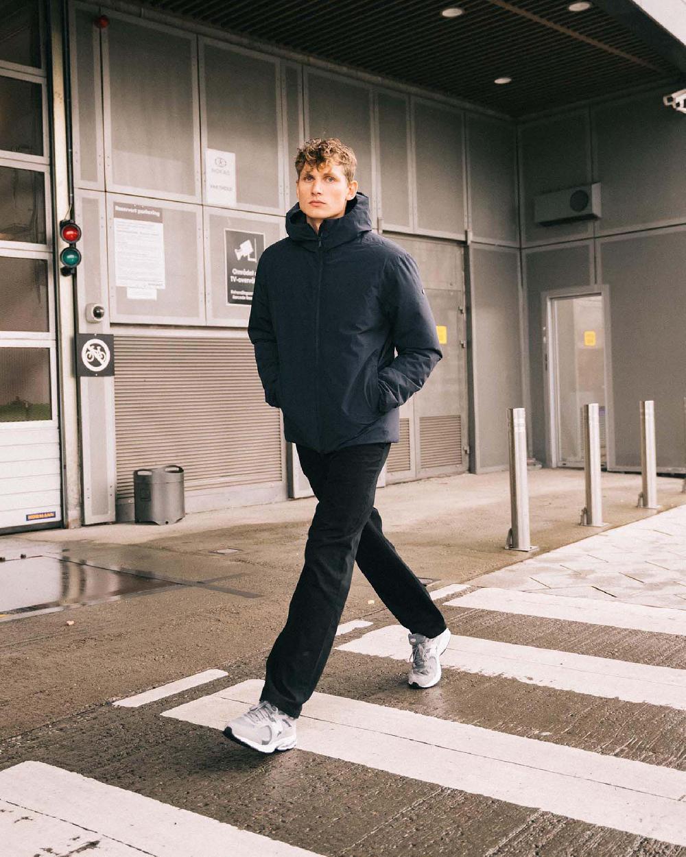 Scandinavian Edition Nimbus — Midnight Blue