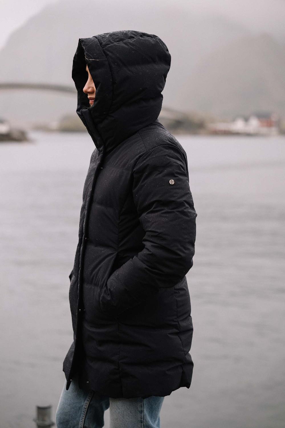 Scandinavian Edition Noon II — Onyx