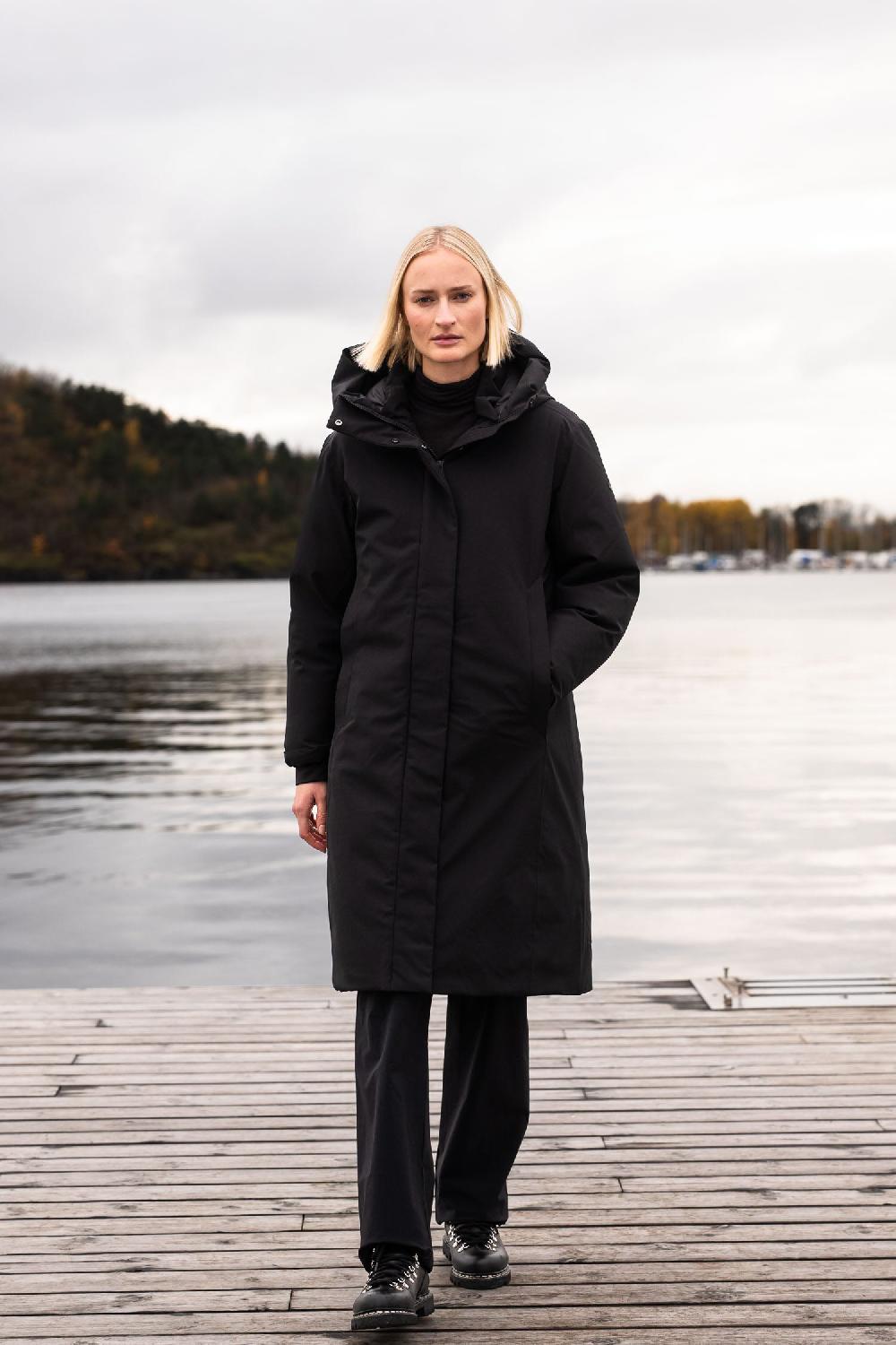 Scandinavian Edition Path — Onyx