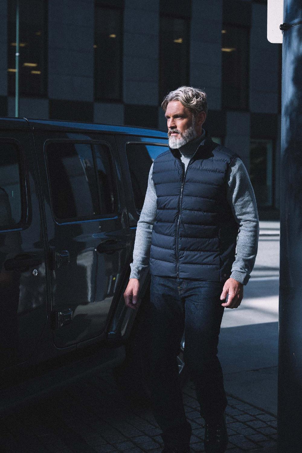 Scandinavian Edition Ratio III — Midnight Blue