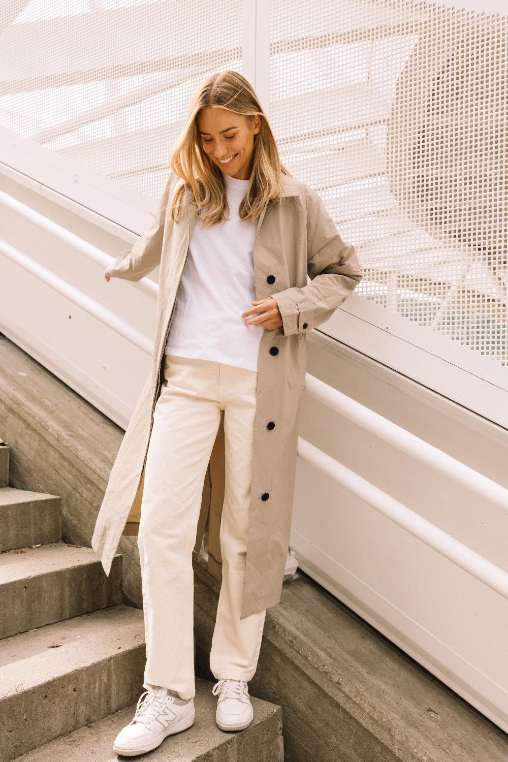 Scandinavian Edition Sheer — Khaki