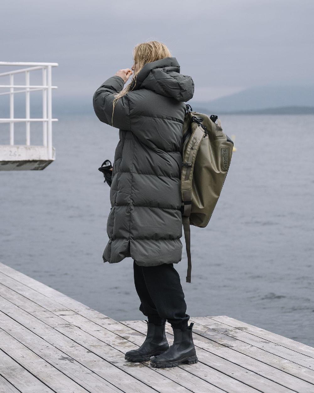 Scandinavian Edition Swell III — Dark Olive