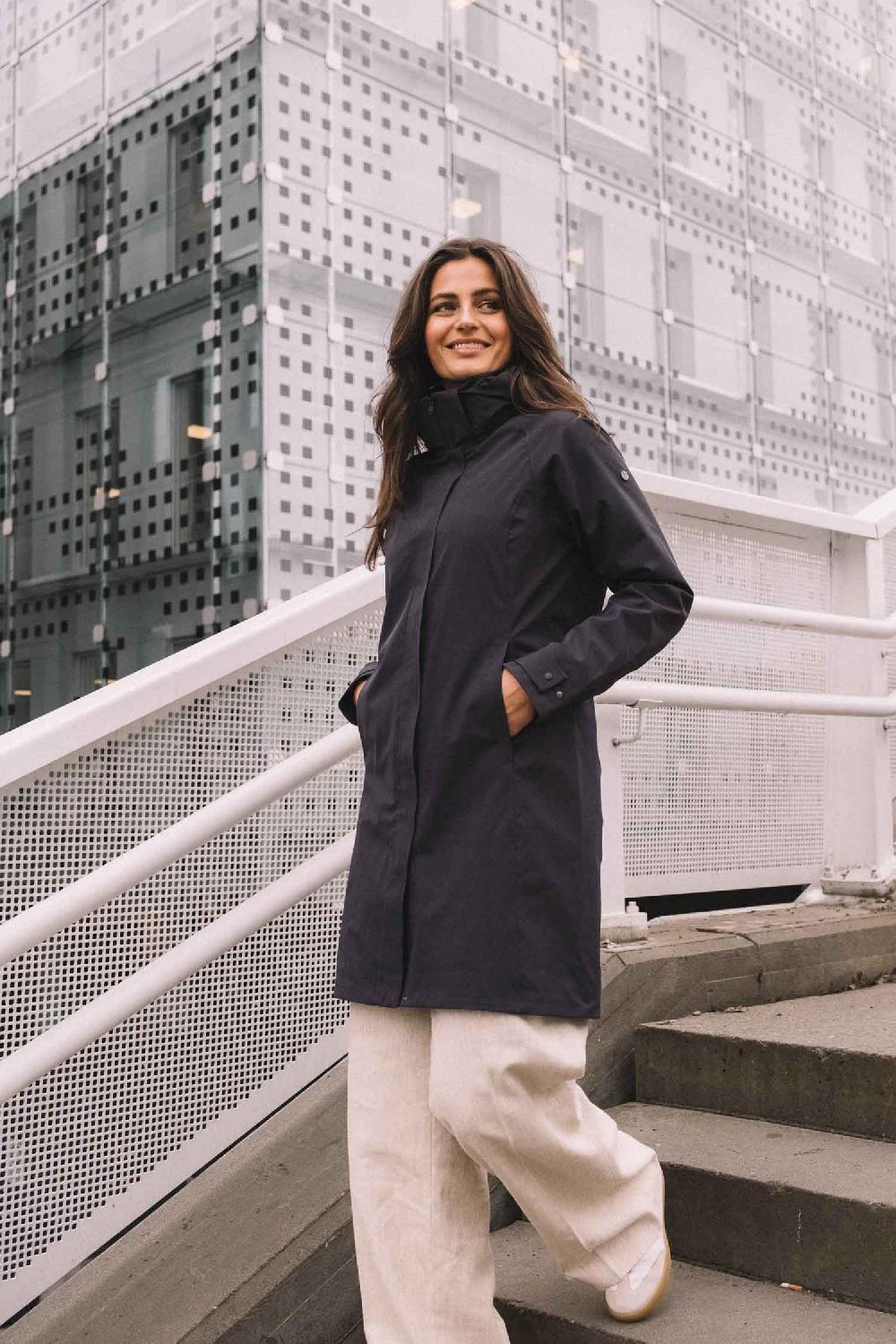 Scandinavian Edition Tender III — Midnight Blue