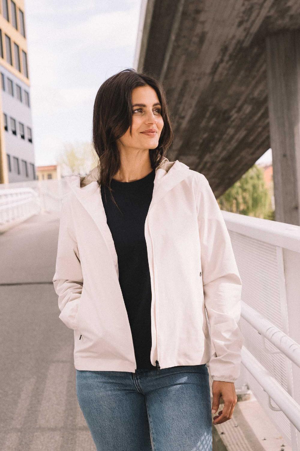 Scandinavian Edition Veil — Neutral White