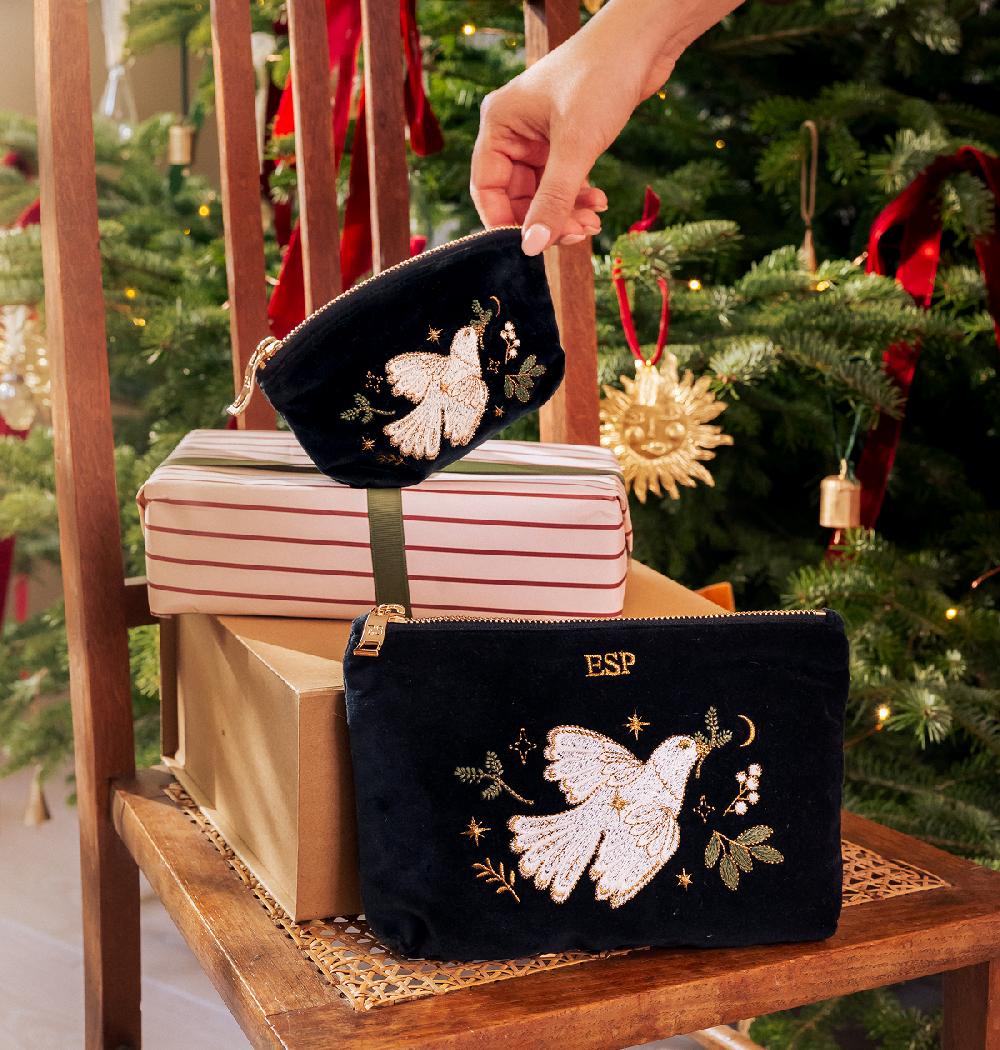 Scarlettsbags Doves Of Peace Everyday Pouch