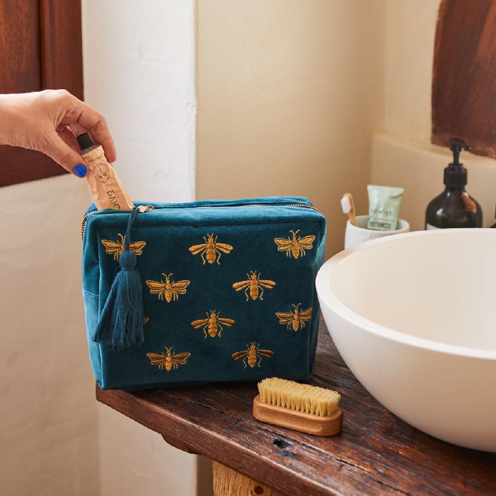 Scarlettsbags Honey Bee Wash Bag