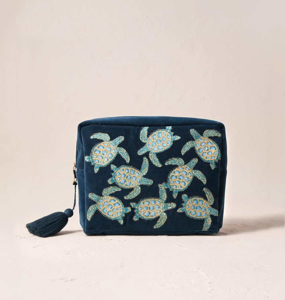 scarlettsbags Turtle Conservation Wash Bag