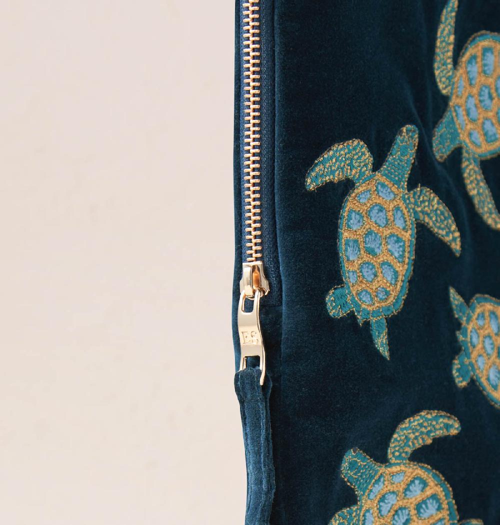 Scarlettsbags Turtle Conservation Laptop Case Large