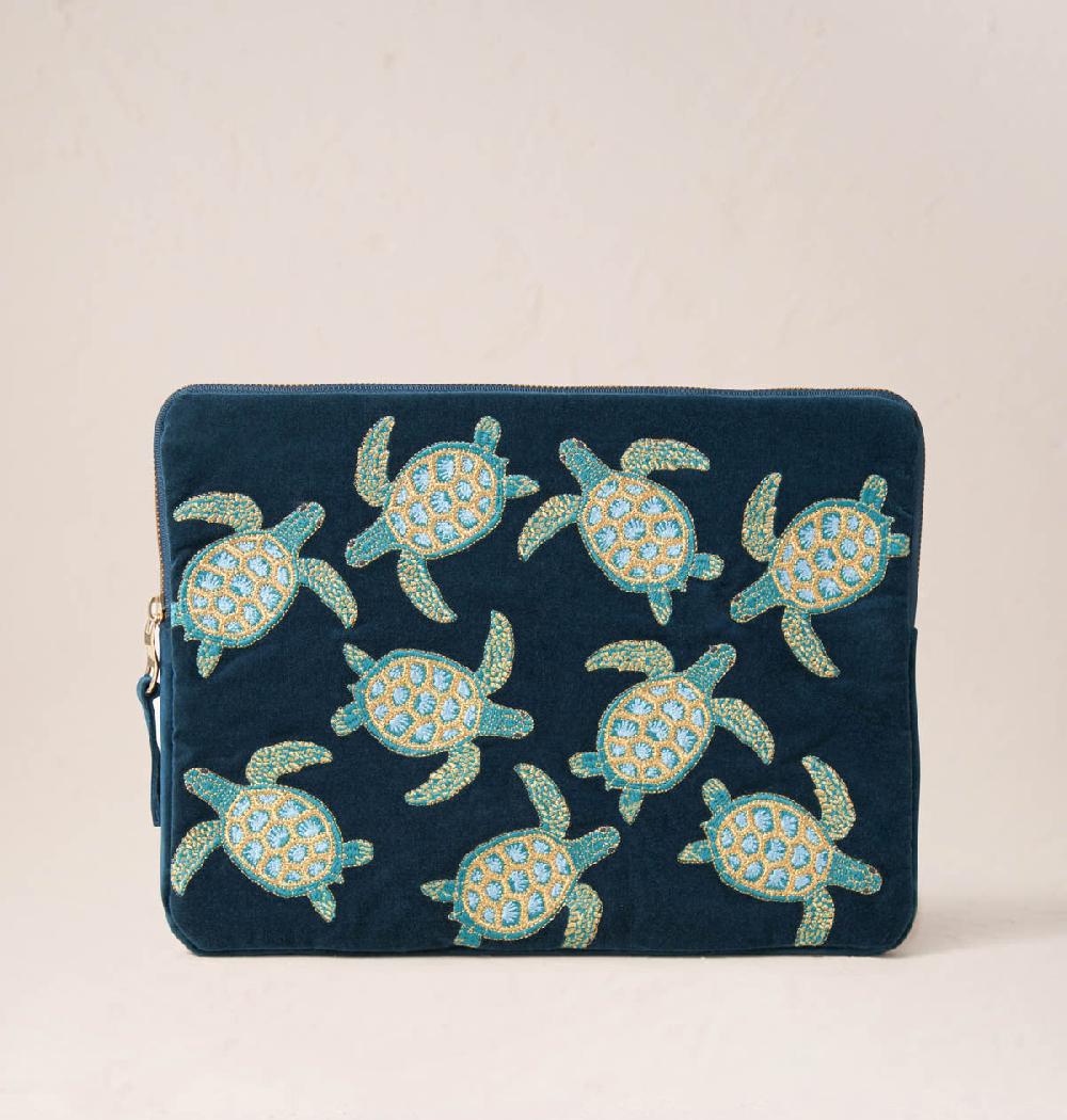 scarlettsbags Turtle Conservation Laptop Case Small