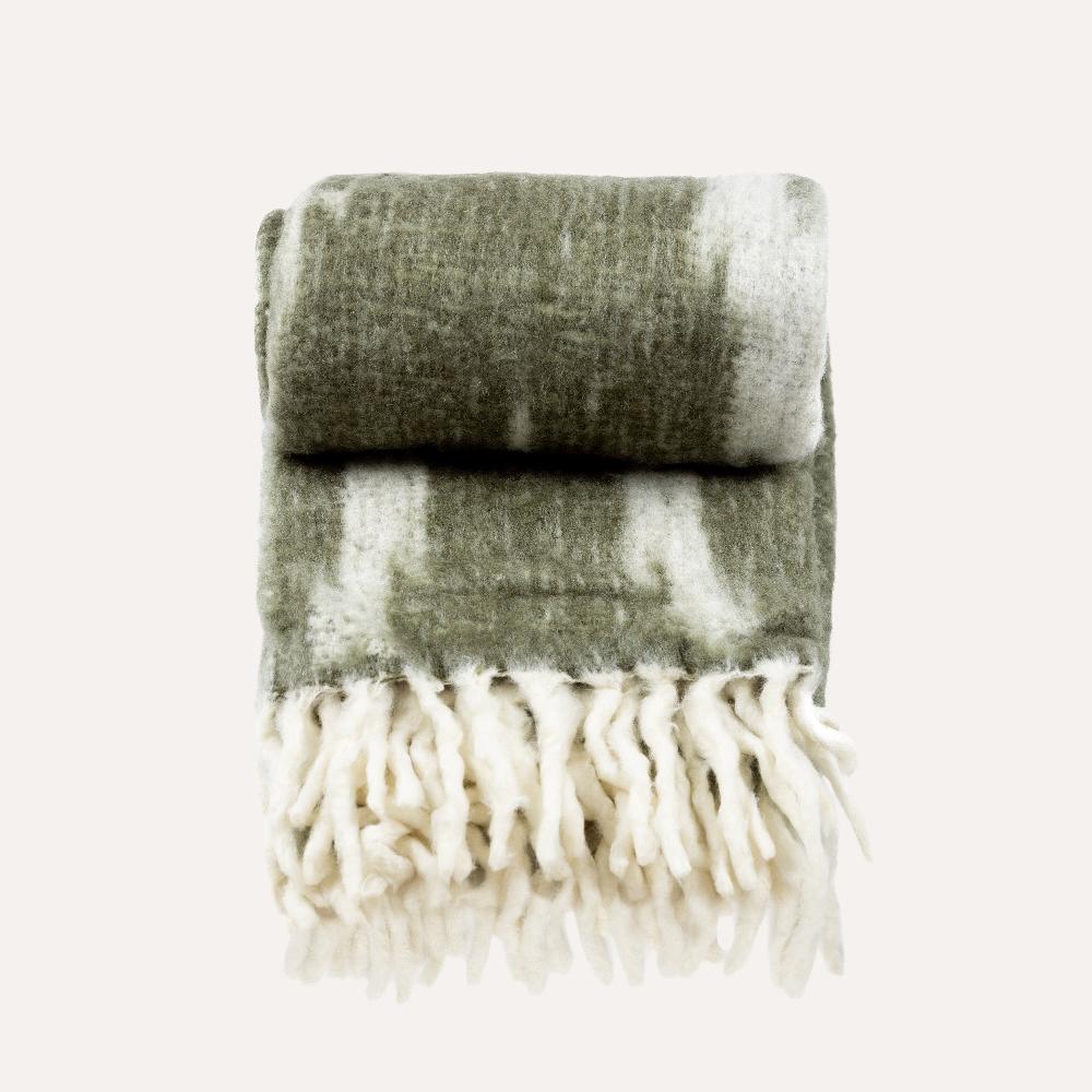 scatter box Royce Throw