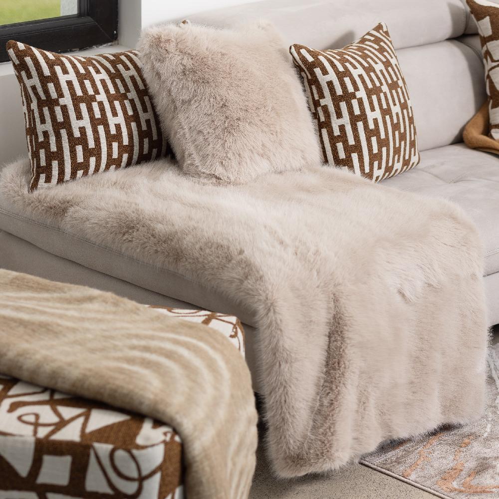 scatter box Sloane Throw