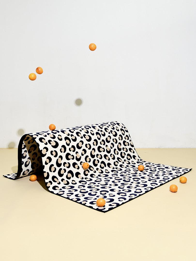 Schoenstaub Rug Animalia Beige Maxi Spots Beige