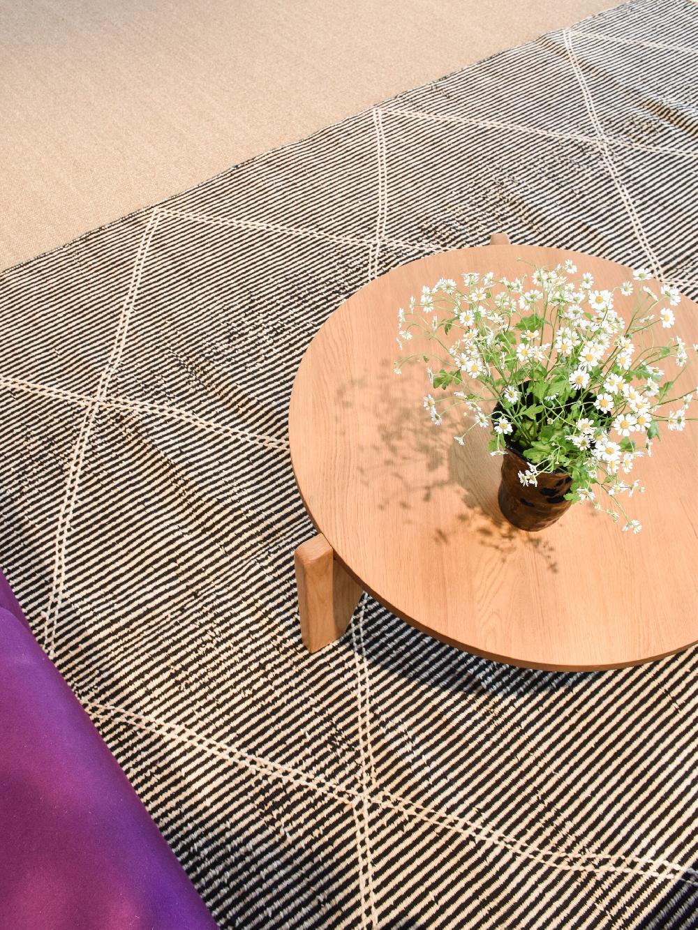 Schoenstaub Rug Flat White Lines