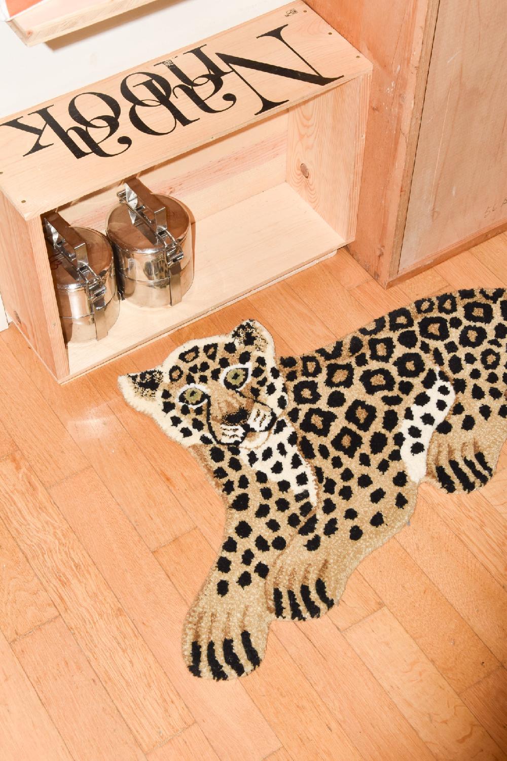 Schoenstaub Tufted Rug Leo Brown