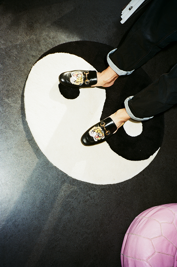 Schoenstaub Tufted Rug Yin Yang Black