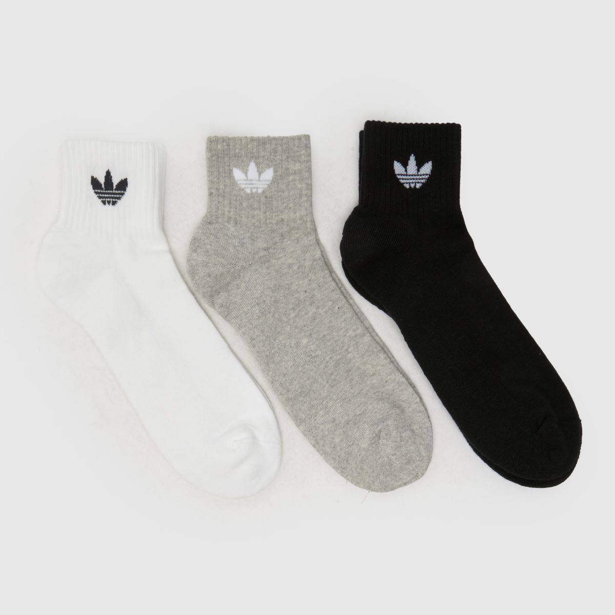 schuh adidas Originals Mid Crew Sock 3 Pk in White & Black