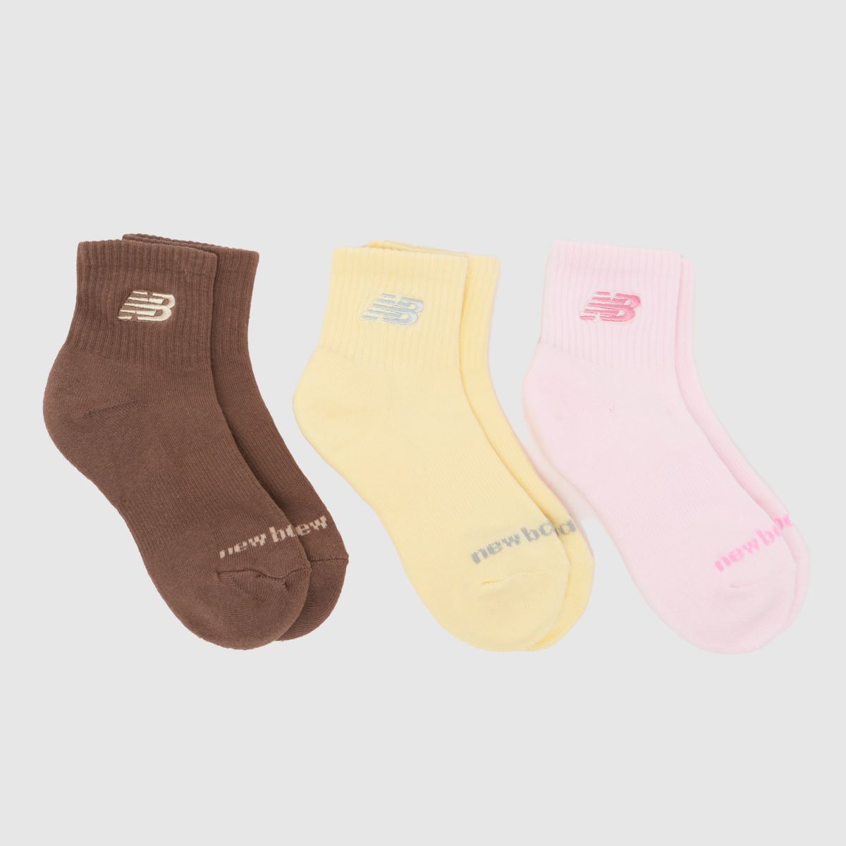 schuh New Balance Embroidered Ankle Socks 3 Pack in Multi