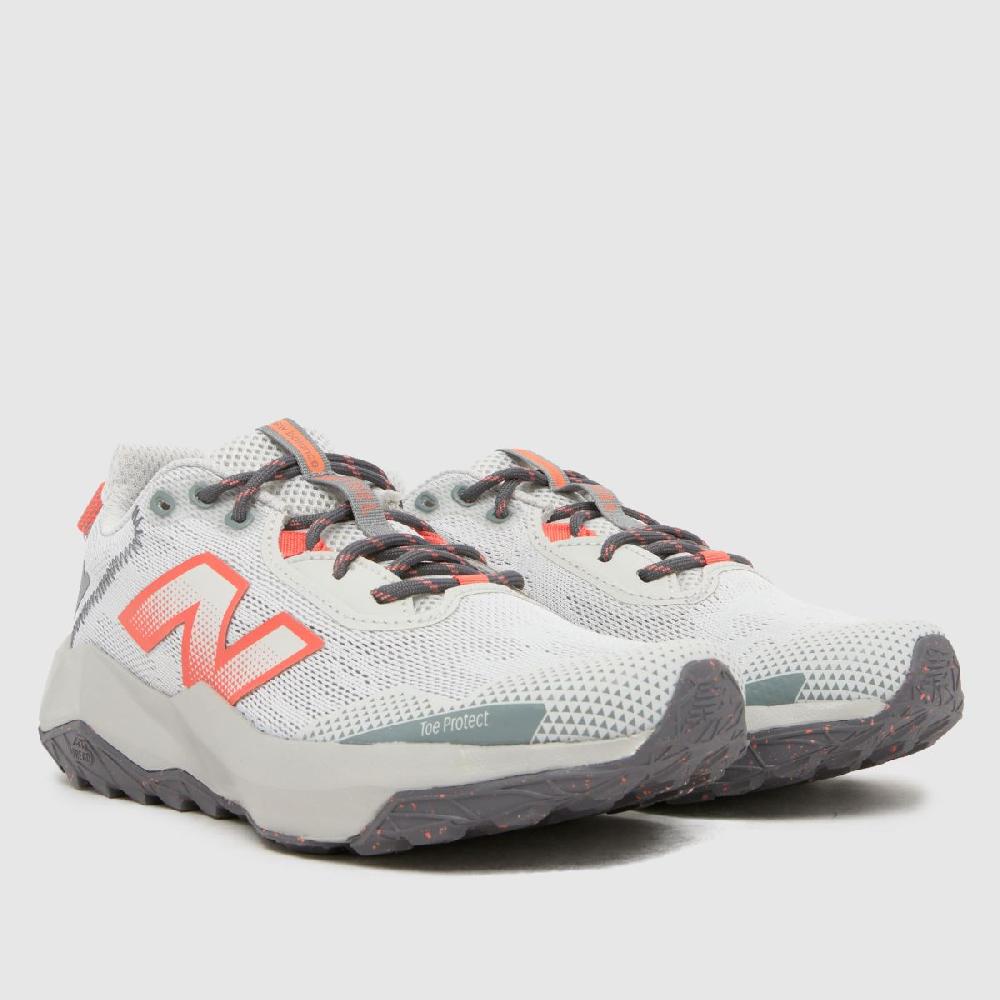 Schuh New Balance Nitrel V6 Girls Youth In Light Grey