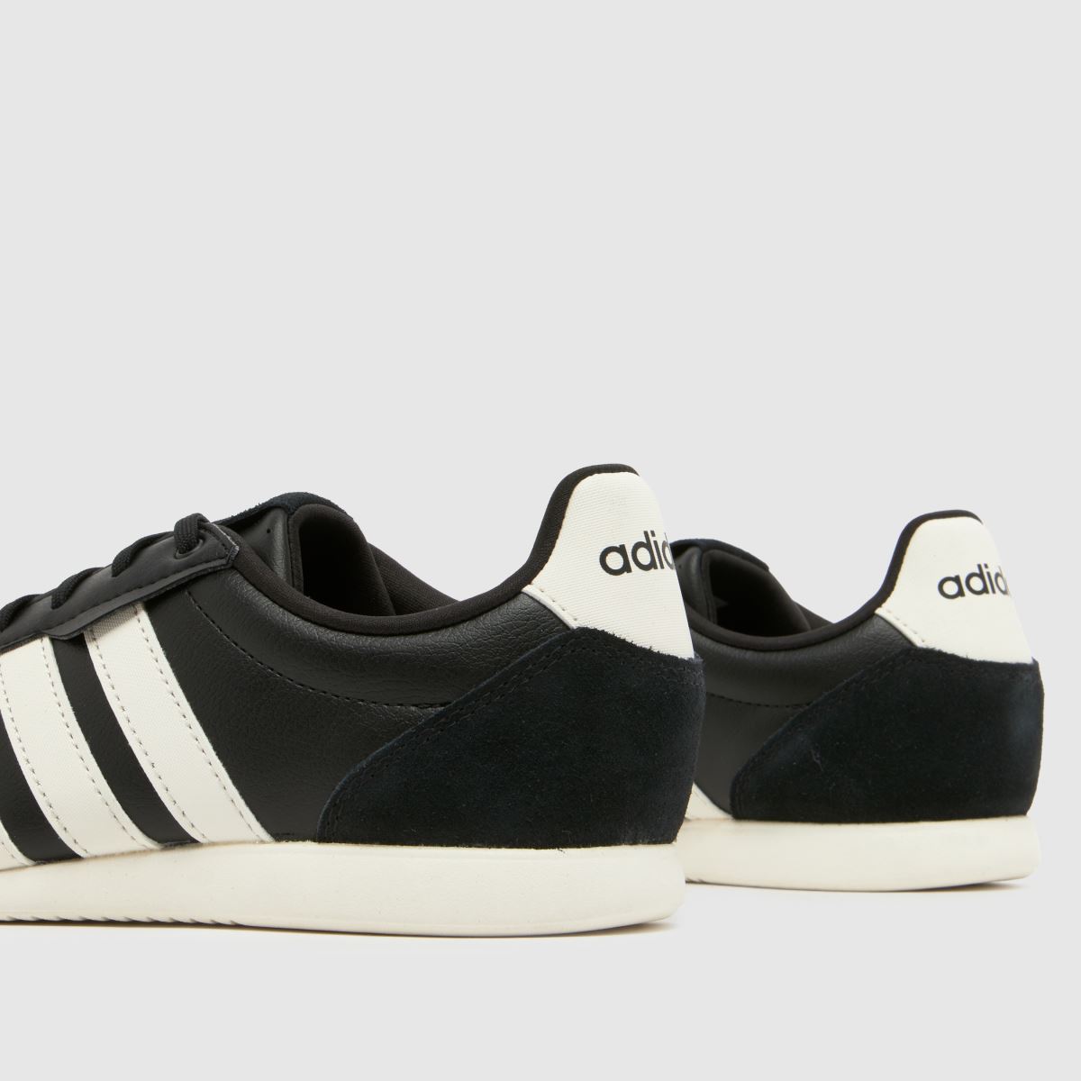 Schuh Adidas Barreda Lo In Black & White