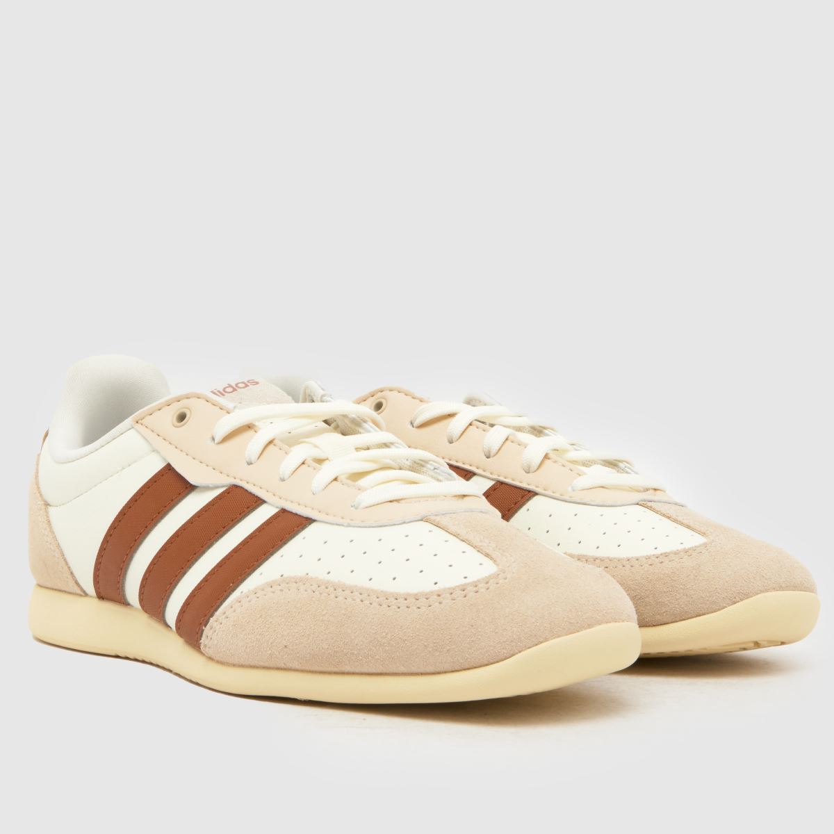 Schuh Adidas Barreda Lo In White & Brown