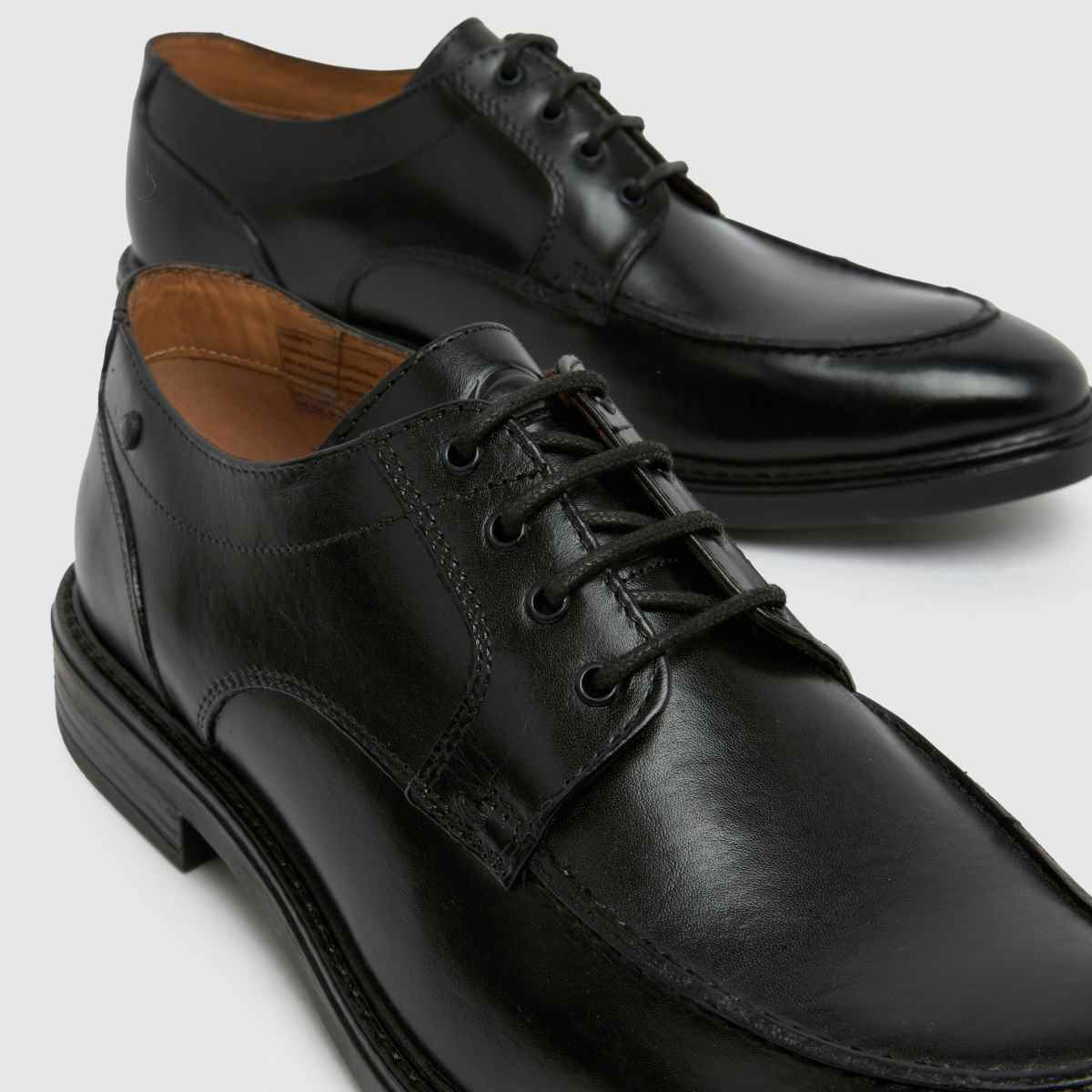 Schuh Base London Surrey Apron In Black