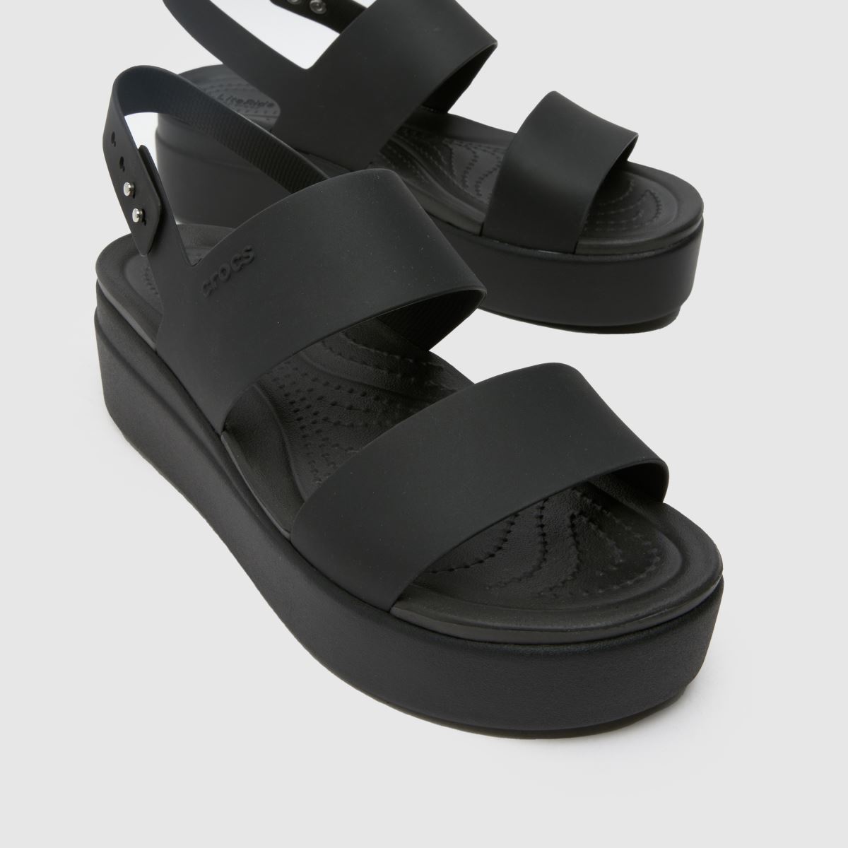Schuh Crocs Brooklyn Low Wedge In Black