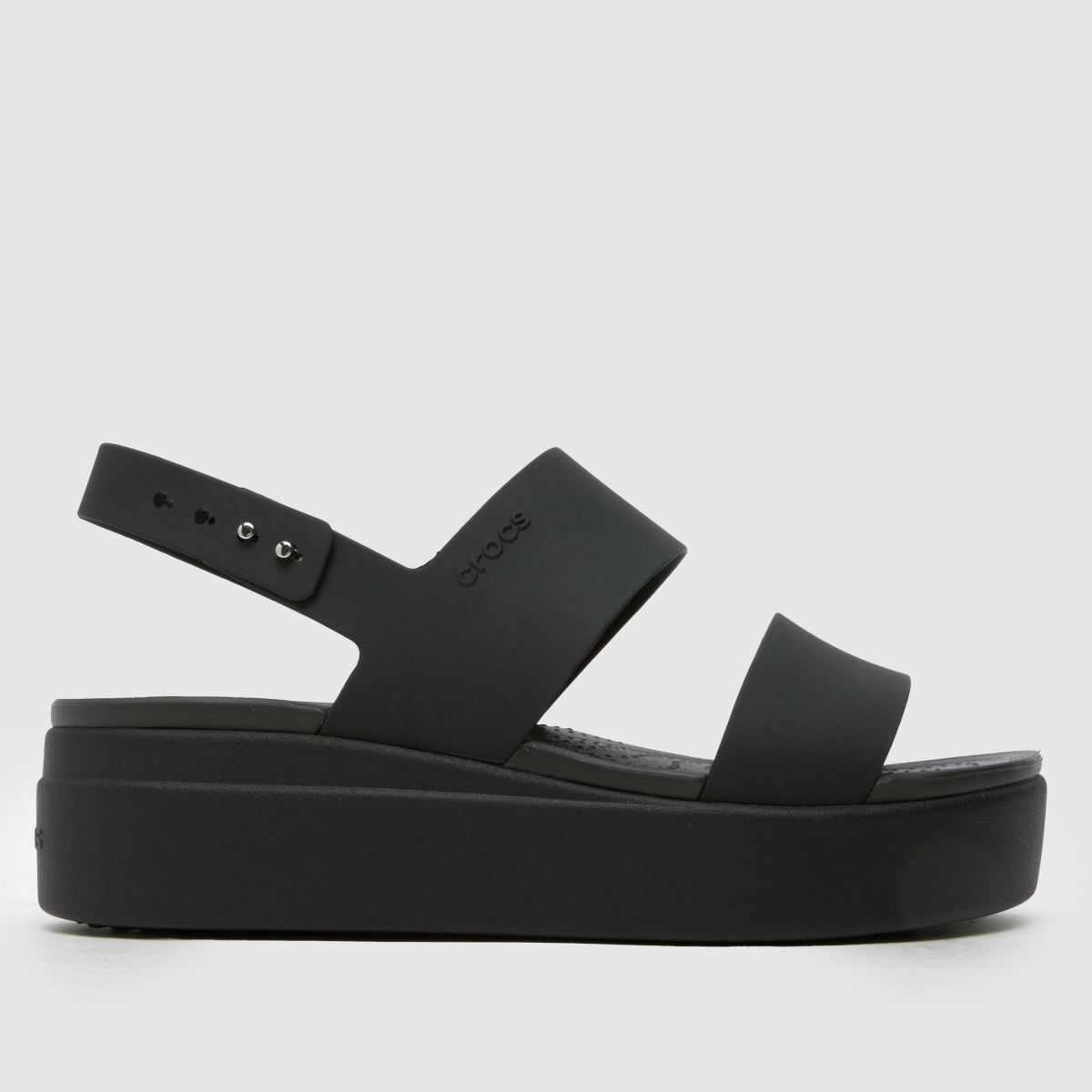schuh Crocs Brooklyn Low Wedge in Black
