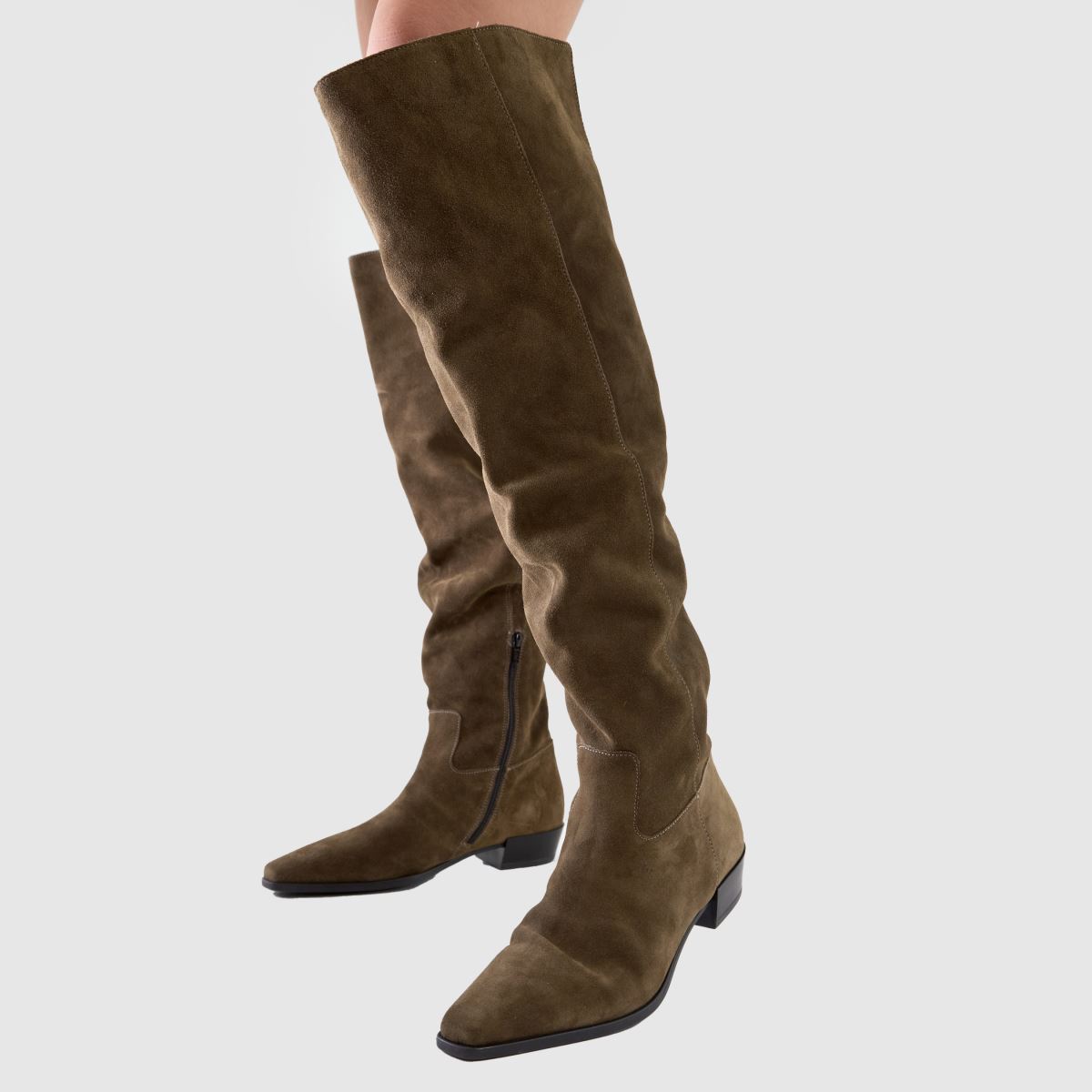 Schuh Schuh Daffy Suede Over The Knee In Dark Green