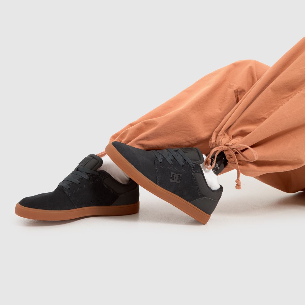 Schuh DC Crisis 2 In Dark Grey