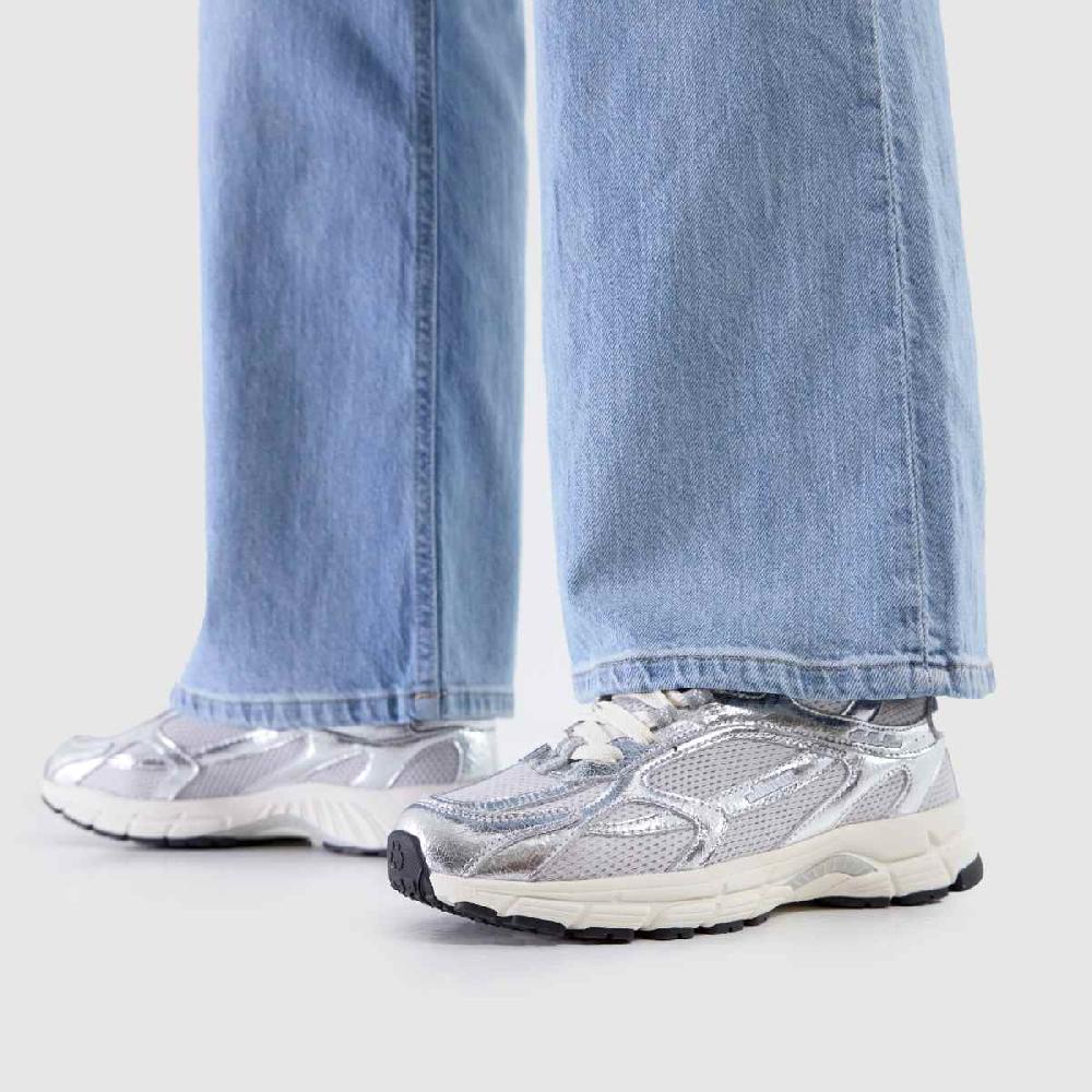 Schuh Mercer Re-Run Cracked In Silver Multi