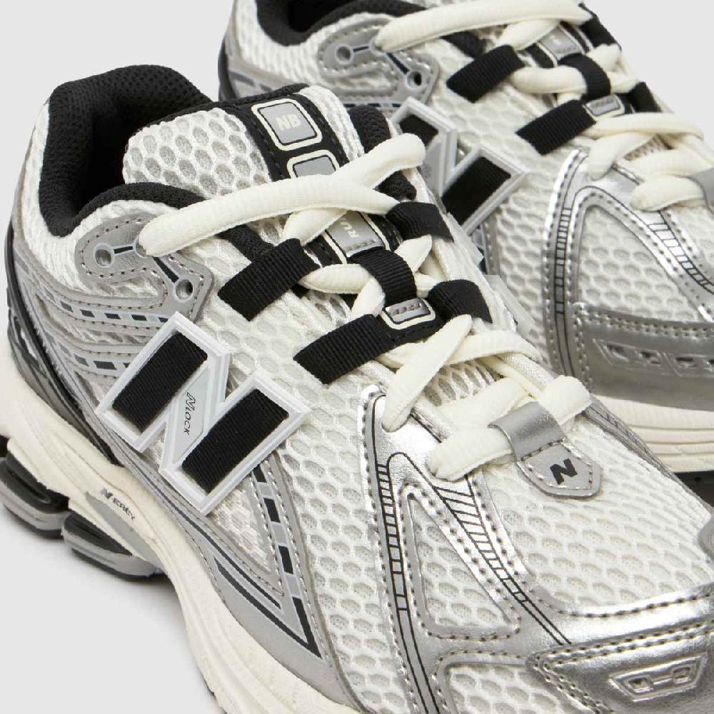 Schuh New Balance 1906 Youth In Black & Silver