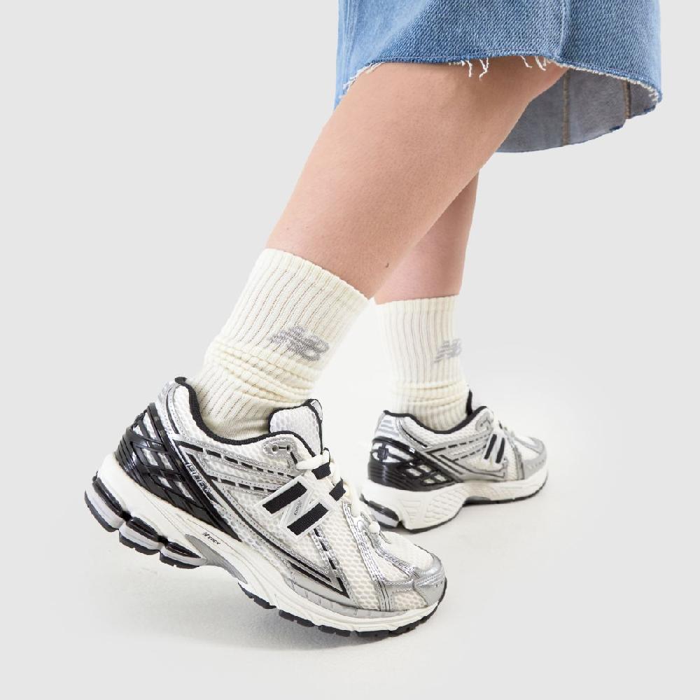 Schuh New Balance 1906R In White & Black