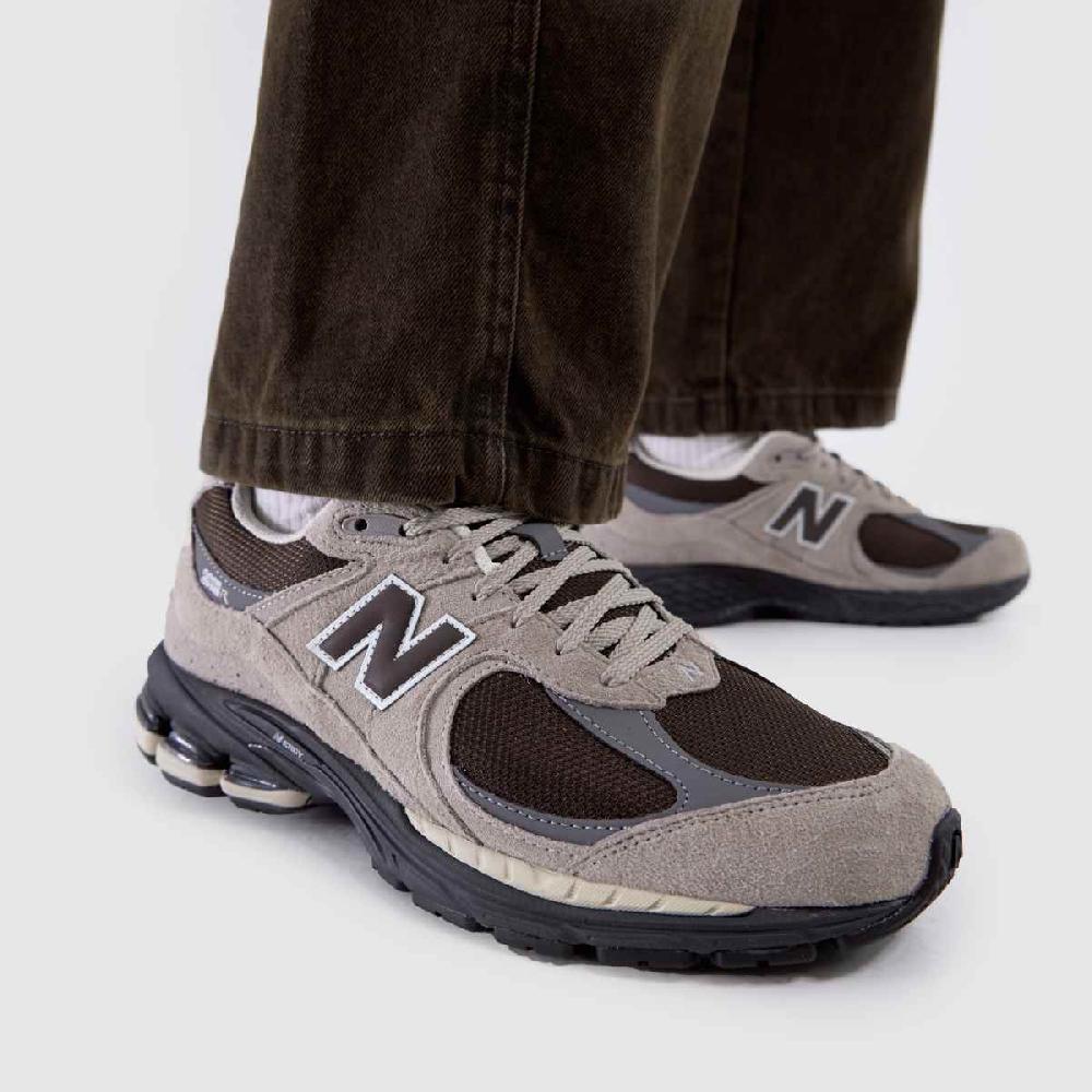 Schuh New Balance 2002R In Beige