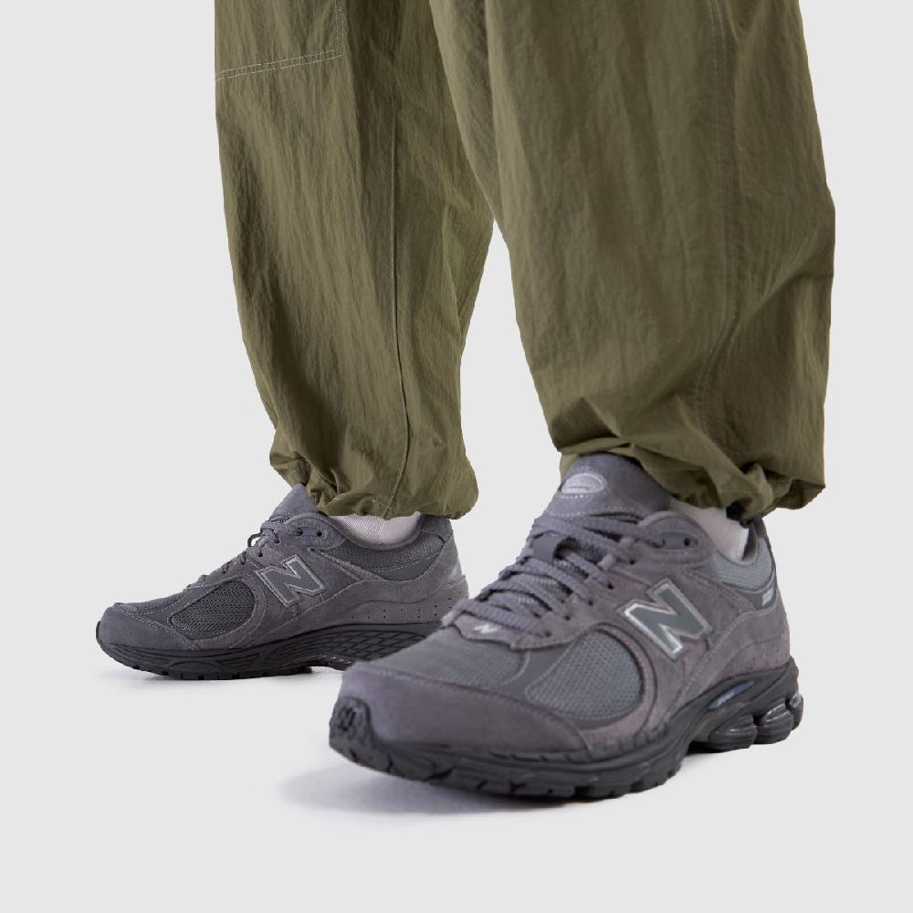 Schuh New Balance 2002R In Dark Grey