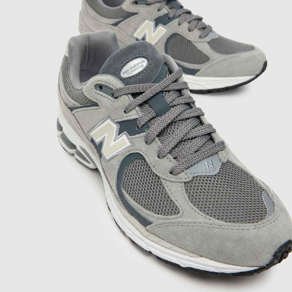 Schuh New Balance 2002R In White & Grey