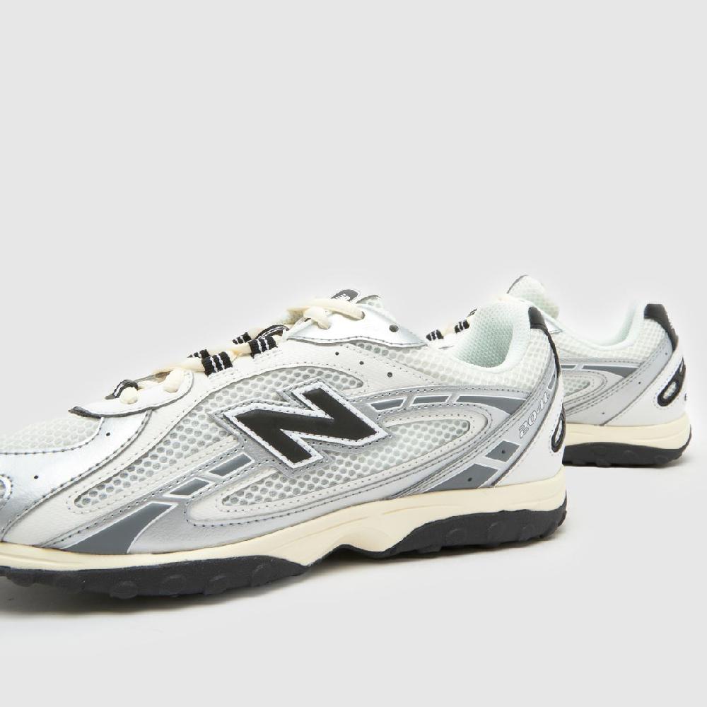 Schuh New Balance 204L In Black & Silver