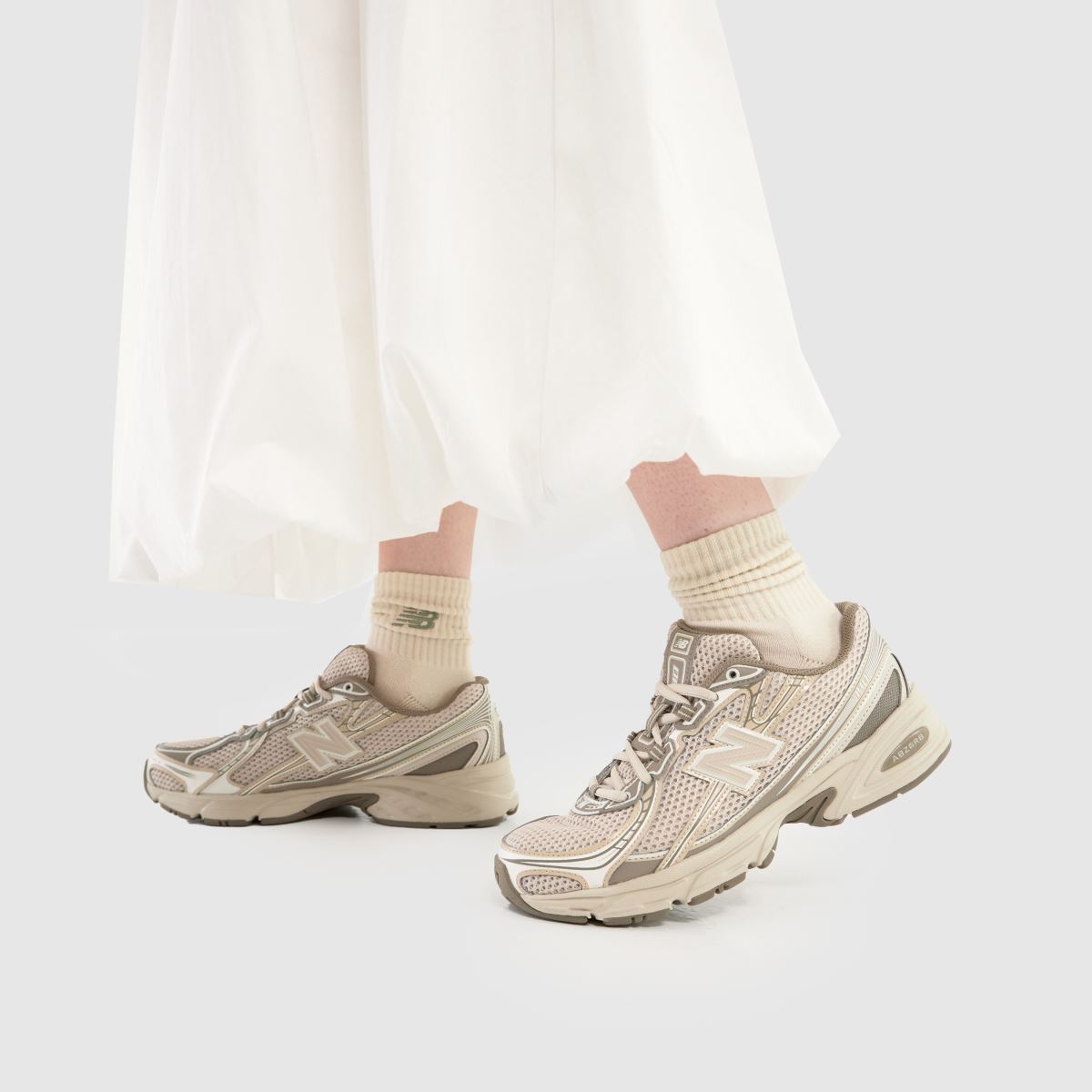 Schuh New Balance 740 In Stone