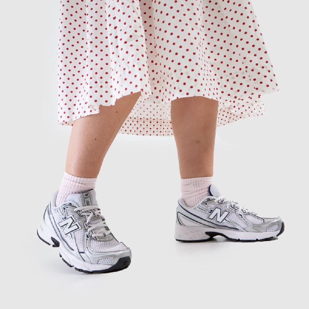 Schuh New Balance 740 In White & Navy